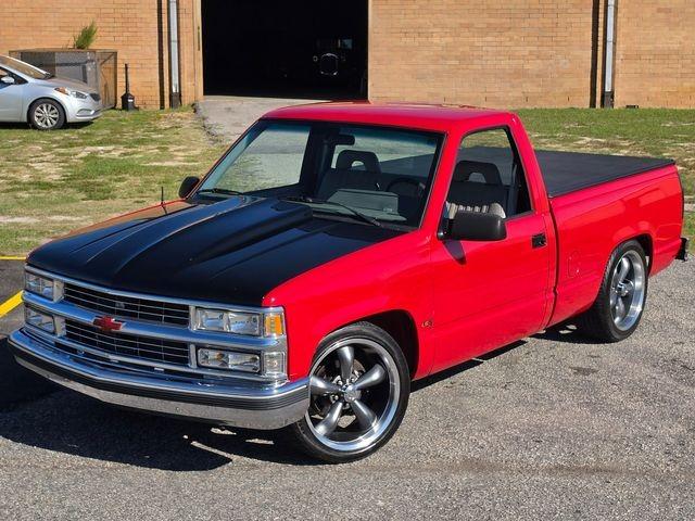 LS-Swapped 1993 Chevrolet C1500 - 5