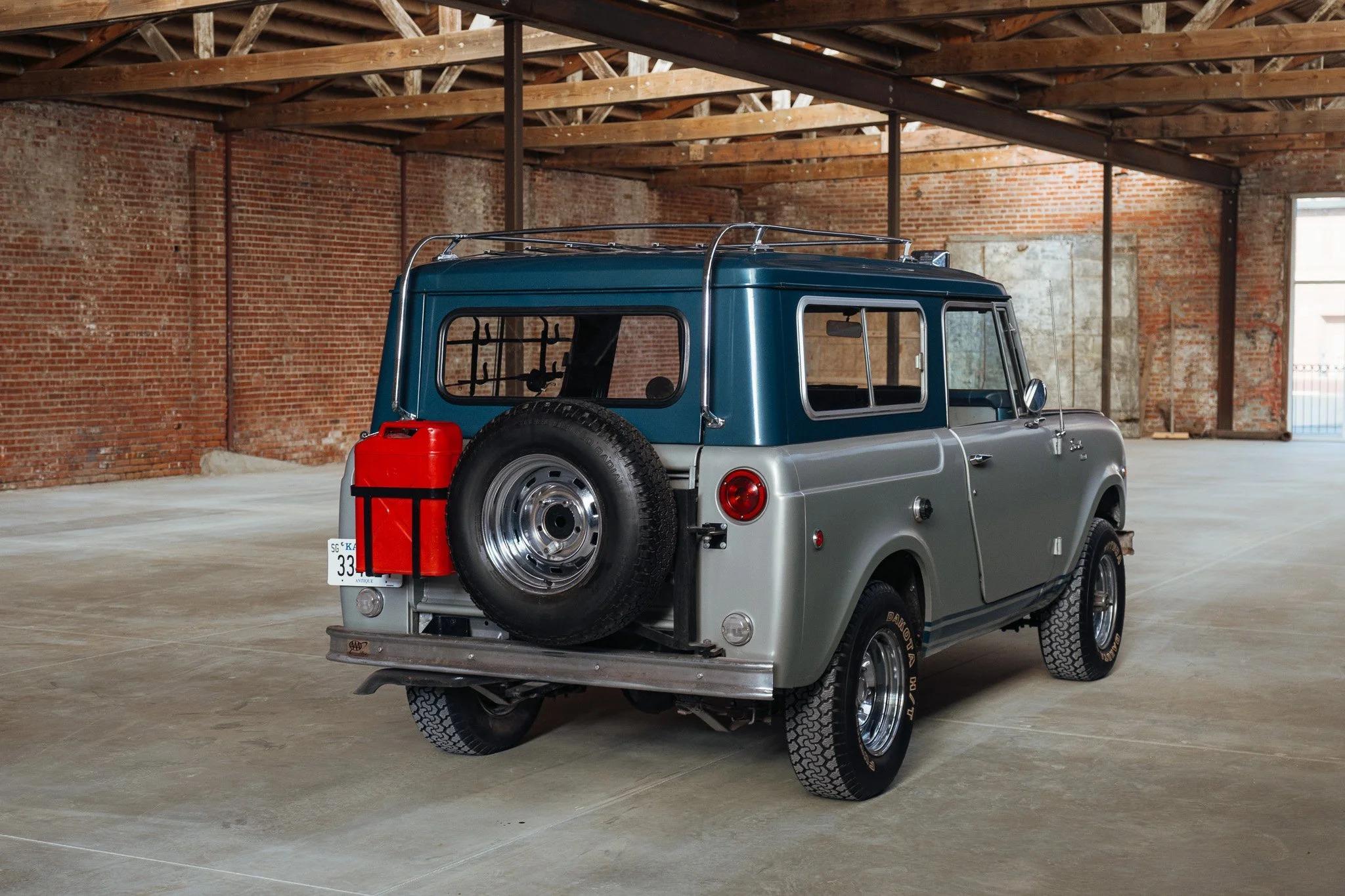 1969 International Harvester Scout 800A Aristocrat - 3