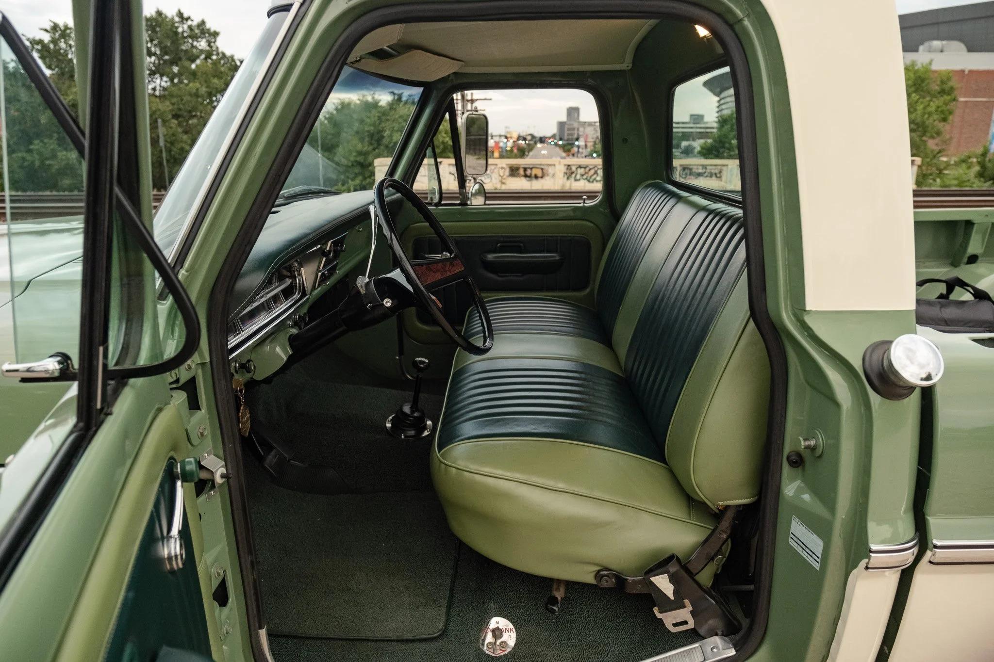 Refurbished 1972 Ford F-250 Highboy