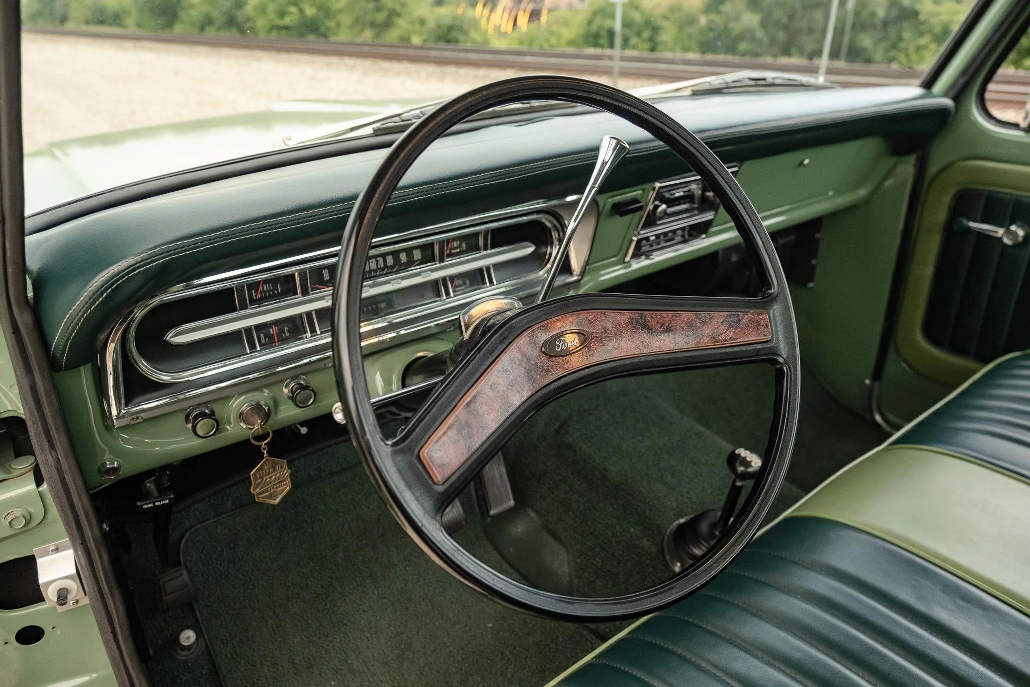 Refurbished 1972 Ford F-250 Highboy
