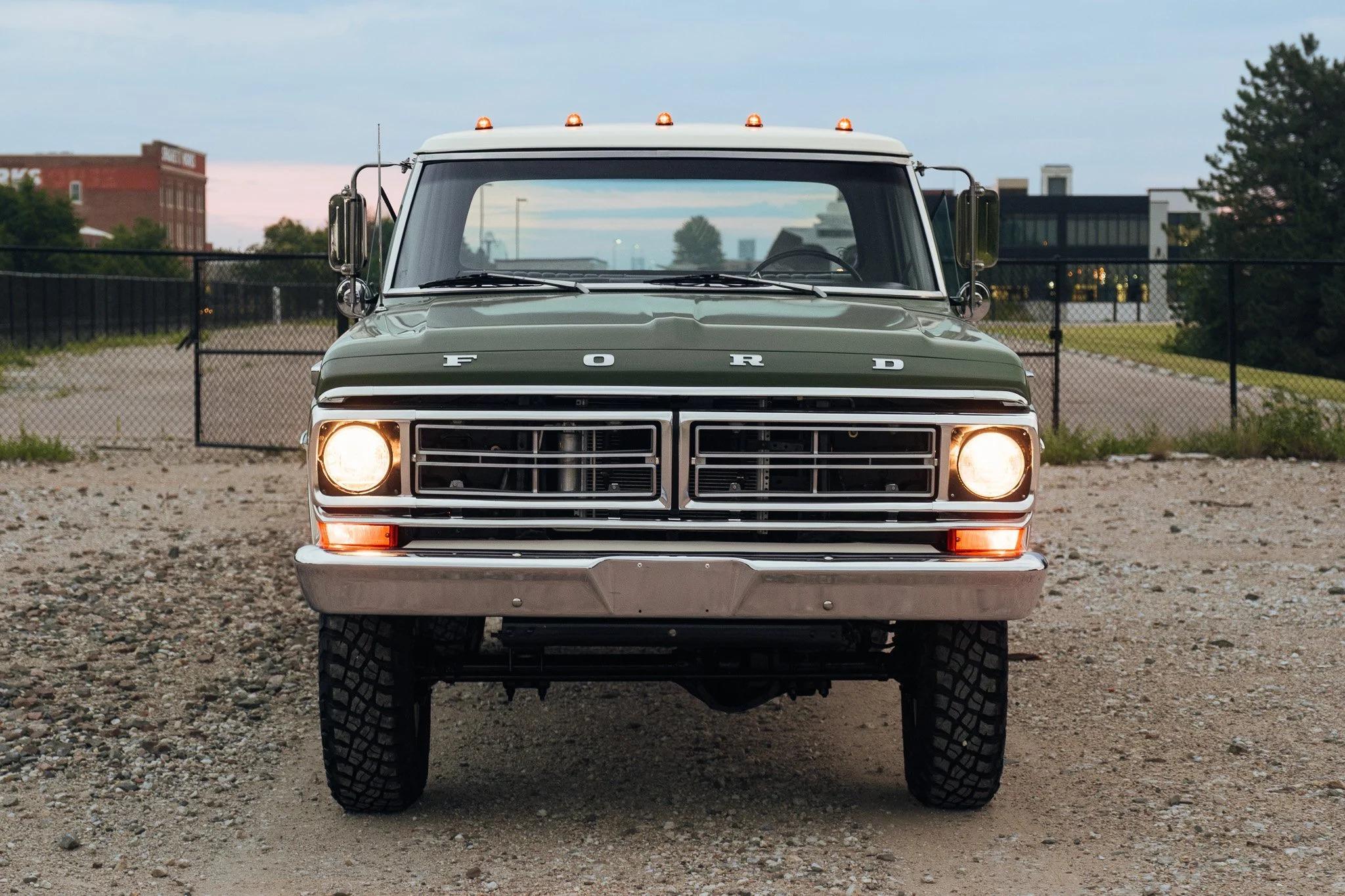 Refurbished 1972 Ford F-250 Highboy - 3
