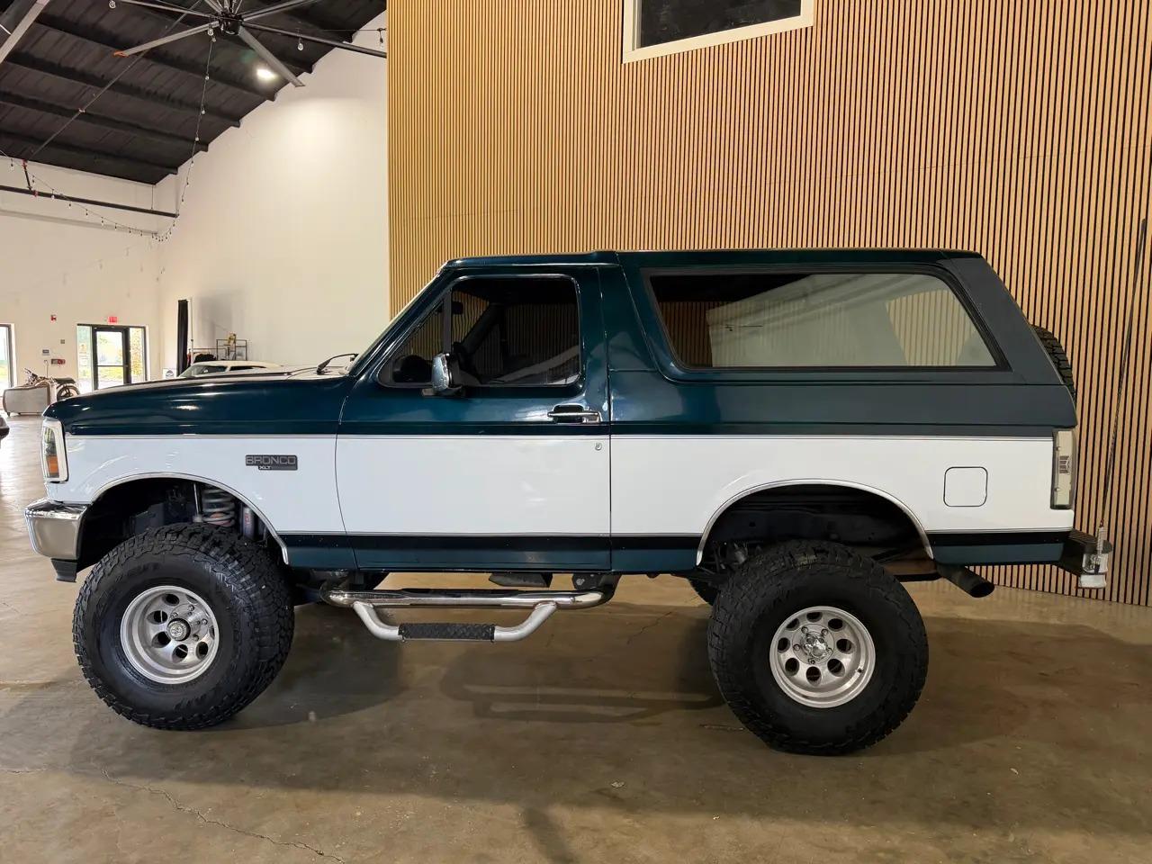 1995 Ford Bronco XL