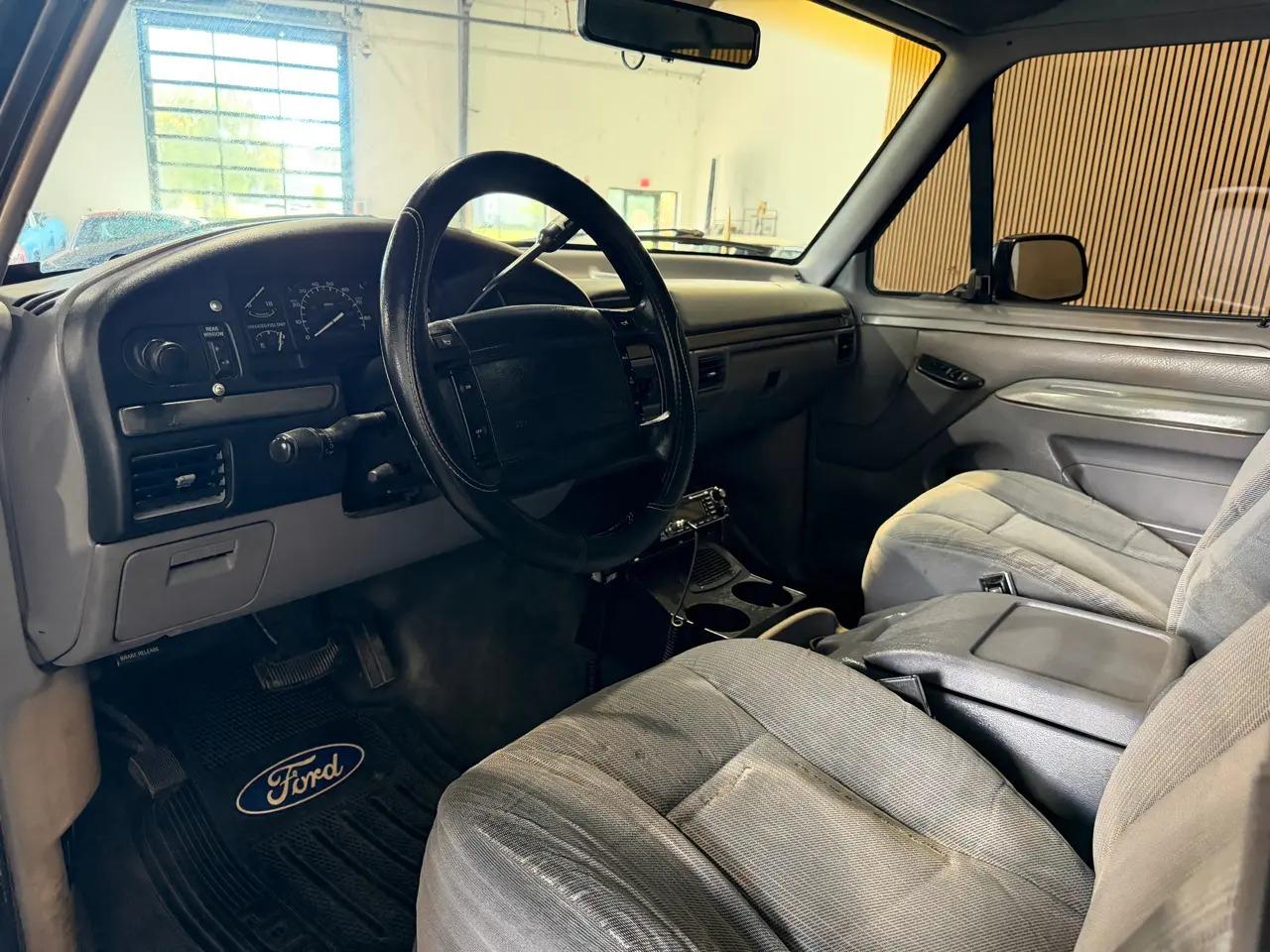 1995 Ford Bronco XL