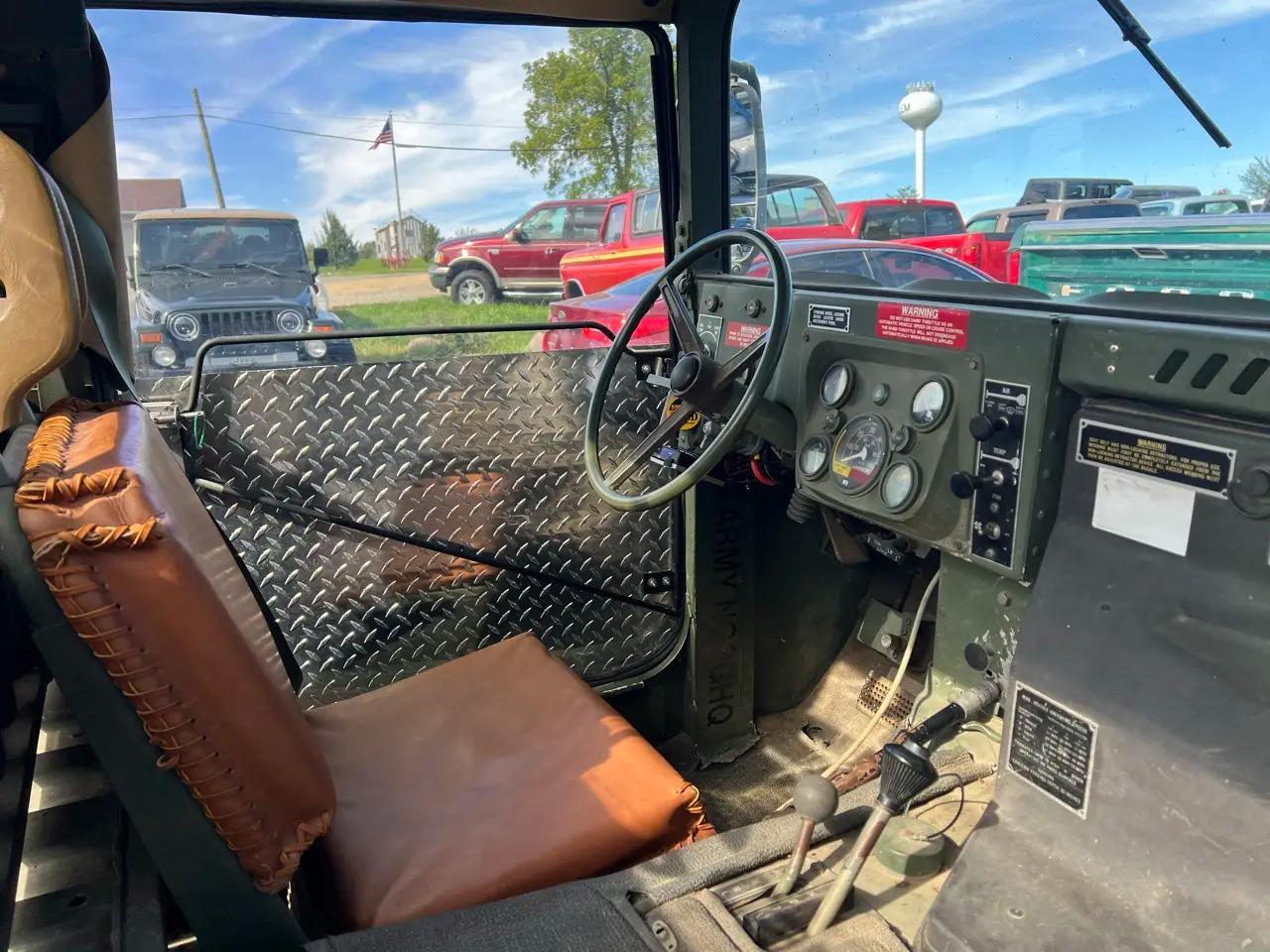 1989 AM General Humvee M998