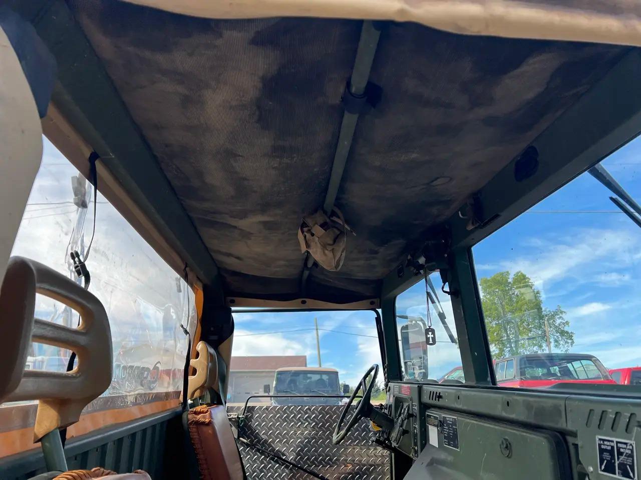 1989 AM General Humvee M998