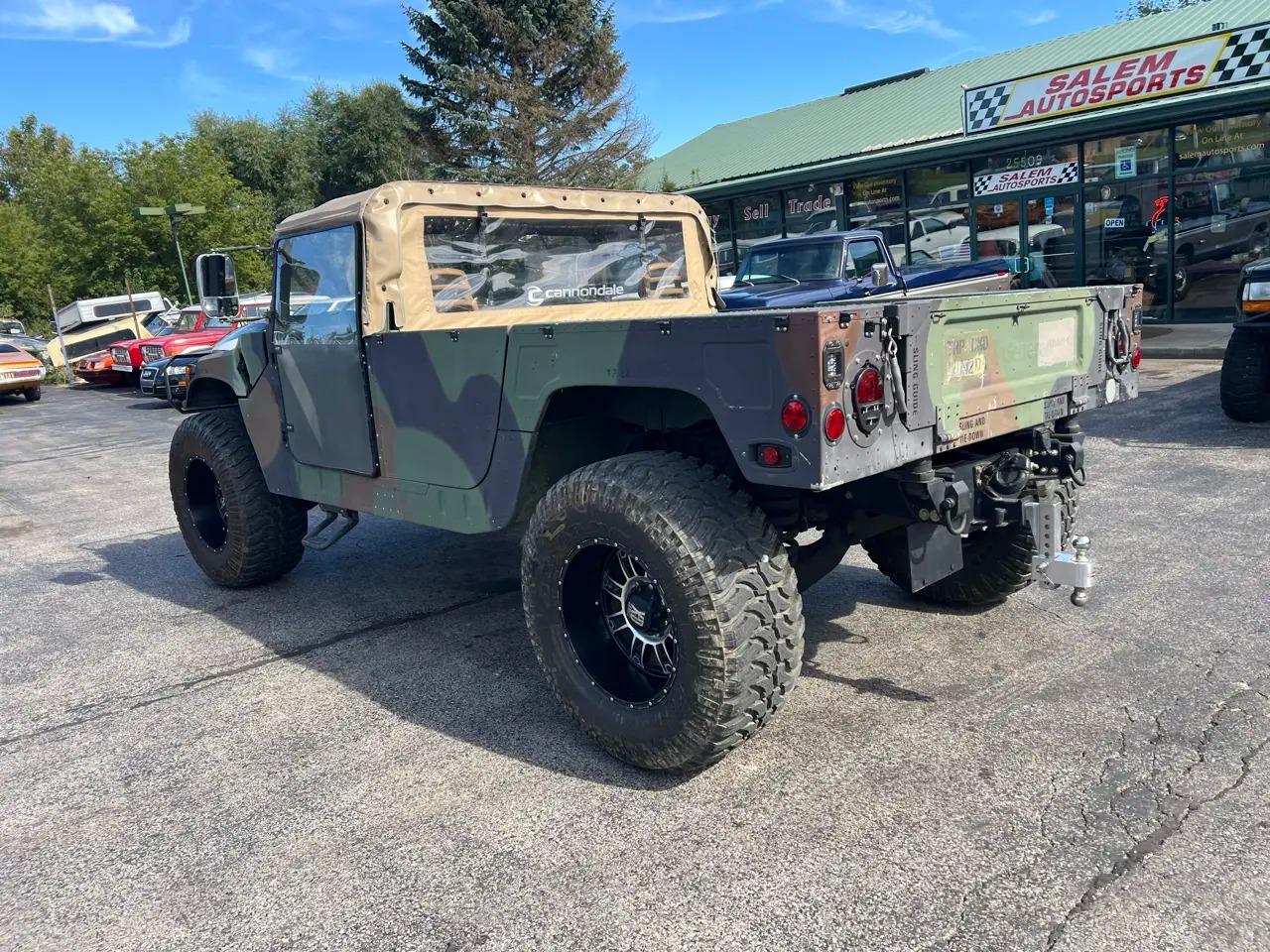 1989 AM General Humvee M998