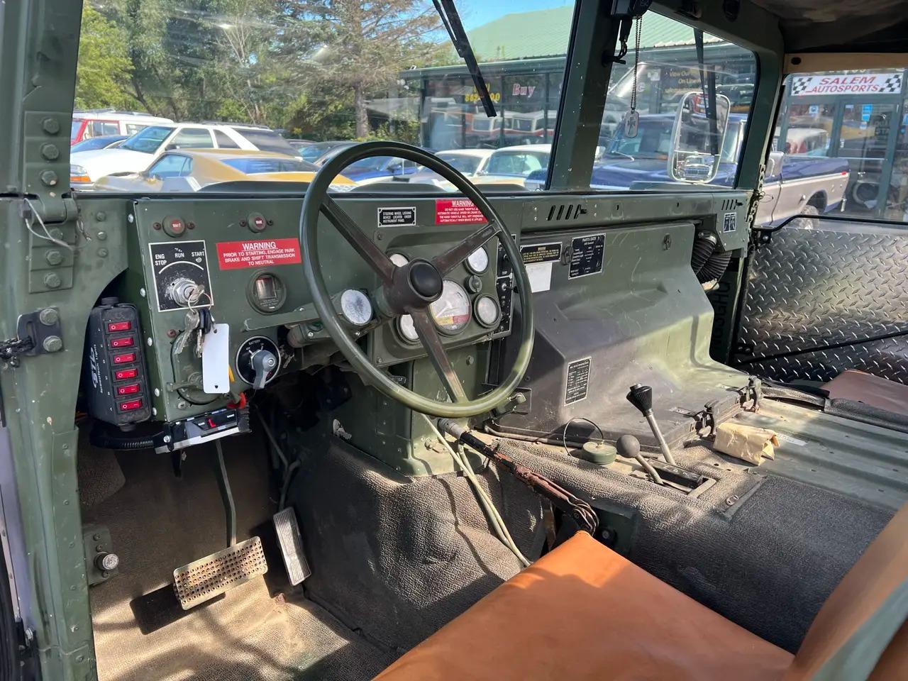 1989 AM General Humvee M998