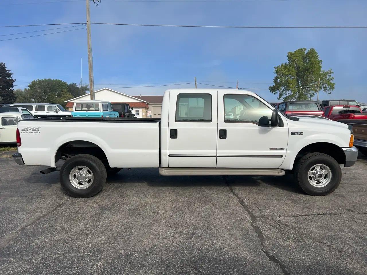 2000 Ford Super Duty F-350 XLT - 4
