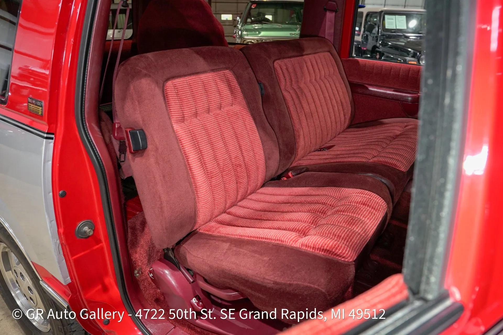 1993 Chevrolet Suburban Silverado