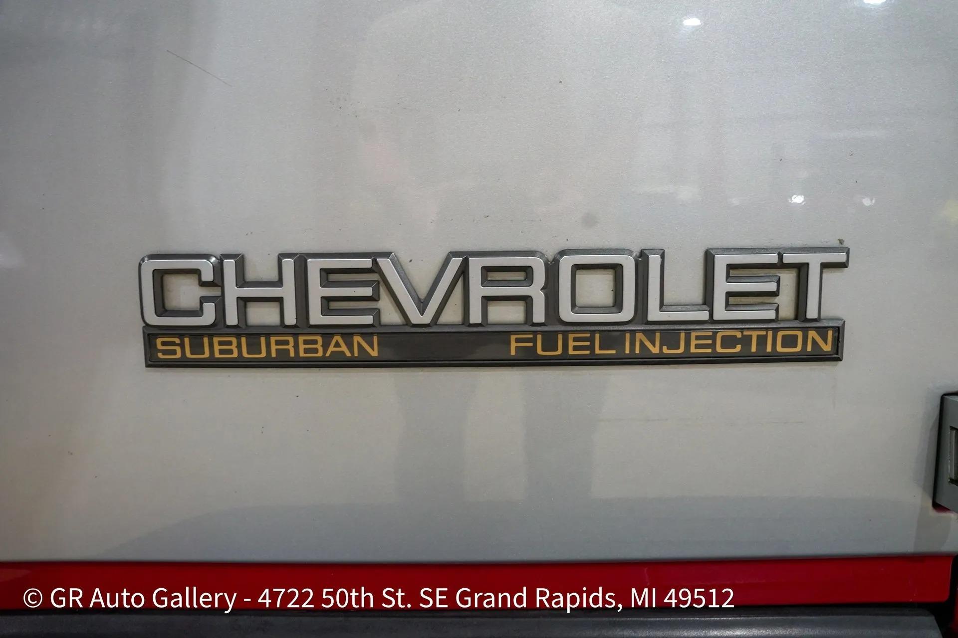 1993 Chevrolet Suburban Silverado