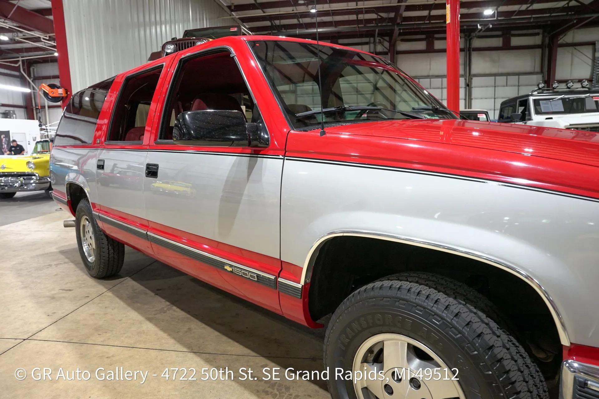 1993 Chevrolet Suburban Silverado
