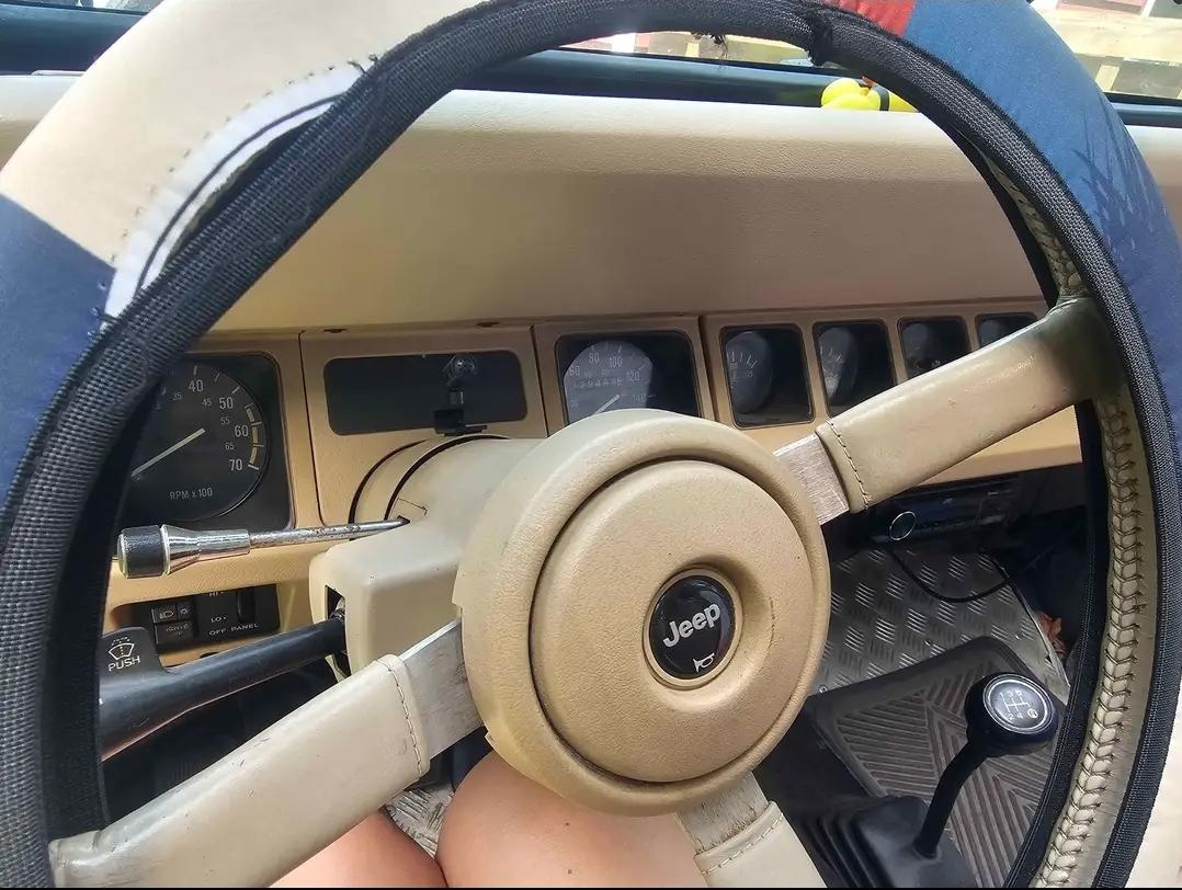 1989 Jeep Wrangler Laredo