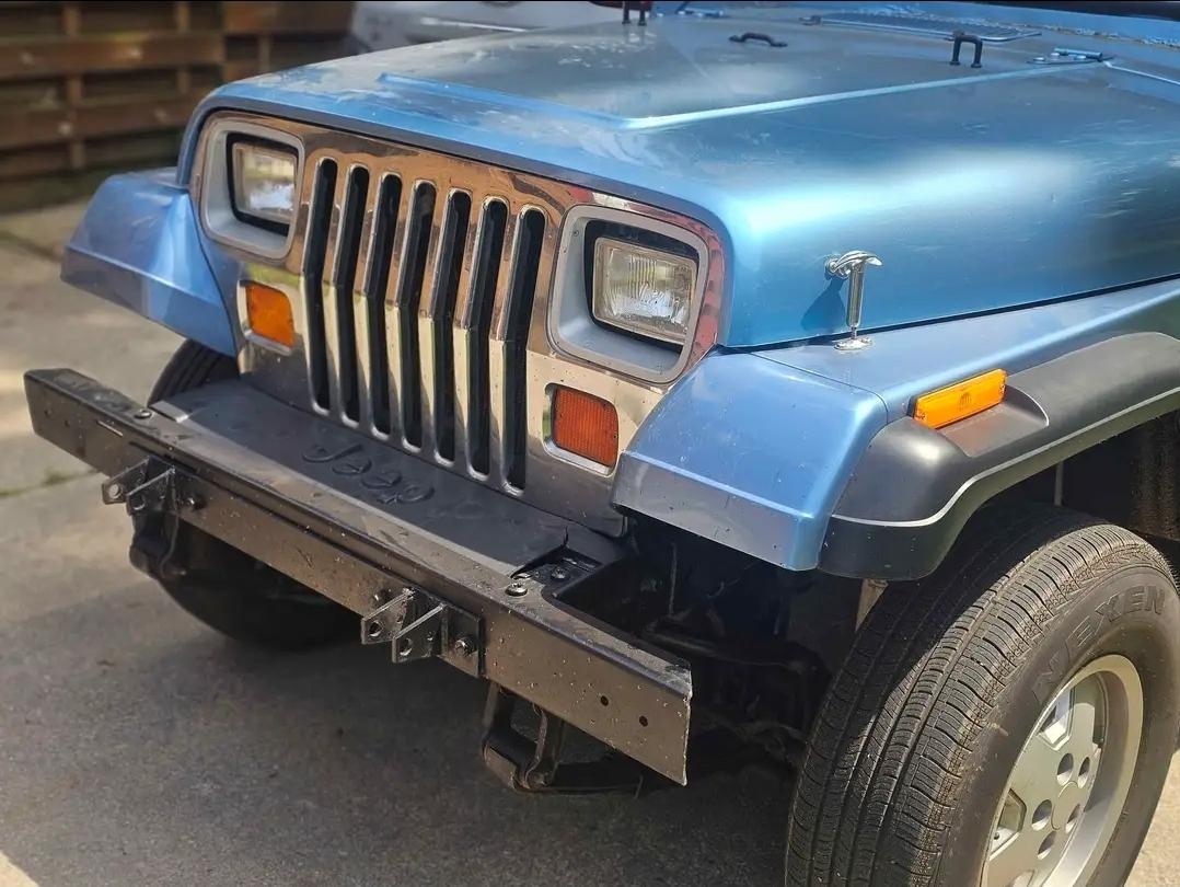 1989 Jeep Wrangler Laredo - 3