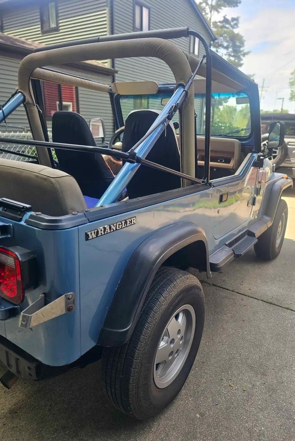 1989 Jeep Wrangler Laredo