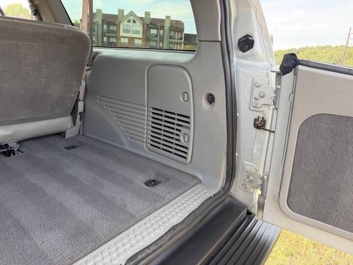 7.3L Power Stroke-Powered 2000 Ford Excursion XLT