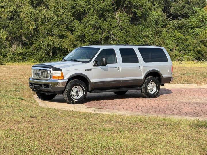 7.3L Power Stroke-Powered 2000 Ford Excursion XLT - 2
