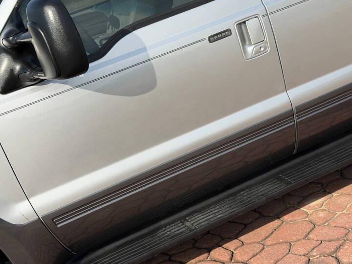 7.3L Power Stroke-Powered 2000 Ford Excursion XLT