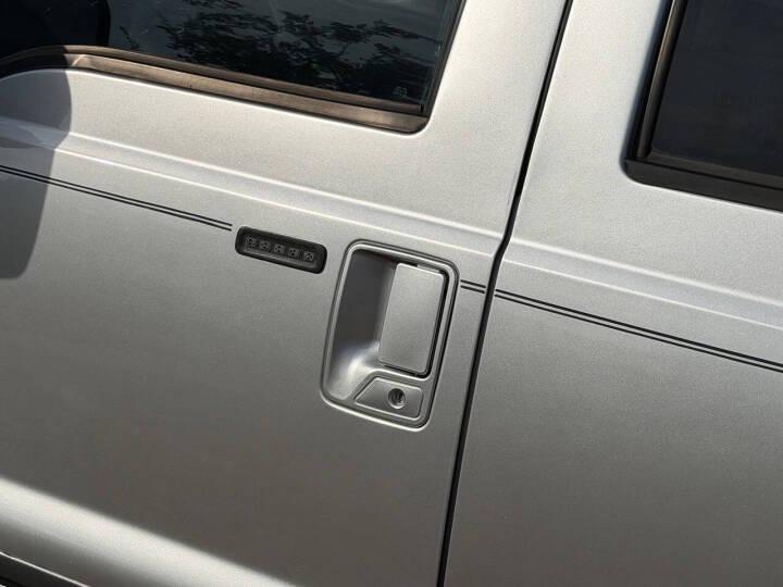 7.3L Power Stroke-Powered 2000 Ford Excursion XLT