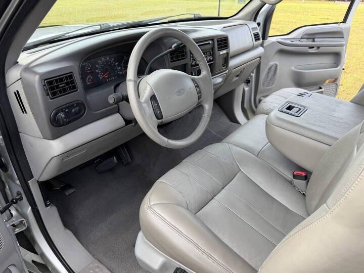 7.3L Power Stroke-Powered 2000 Ford Excursion XLT