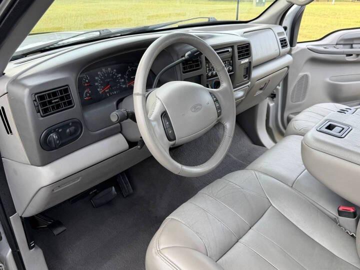 7.3L Power Stroke-Powered 2000 Ford Excursion XLT