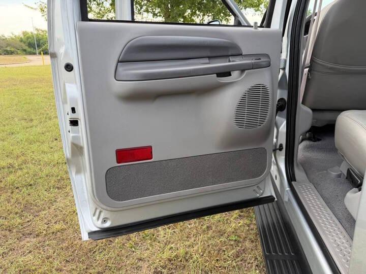 7.3L Power Stroke-Powered 2000 Ford Excursion XLT