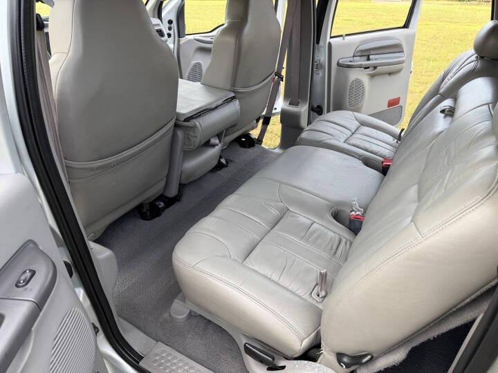 7.3L Power Stroke-Powered 2000 Ford Excursion XLT