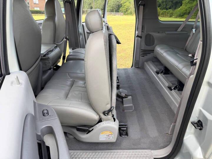 7.3L Power Stroke-Powered 2000 Ford Excursion XLT