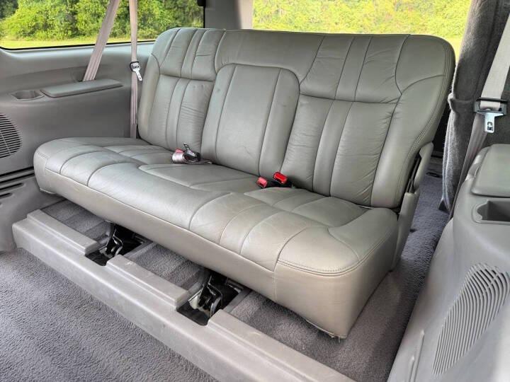 7.3L Power Stroke-Powered 2000 Ford Excursion XLT