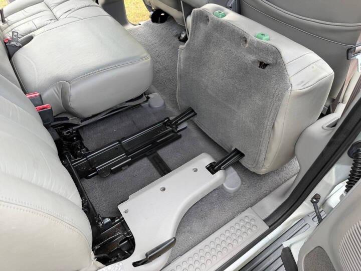 7.3L Power Stroke-Powered 2000 Ford Excursion XLT