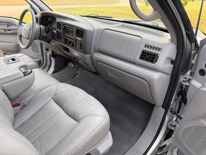 7.3L Power Stroke-Powered 2000 Ford Excursion XLT