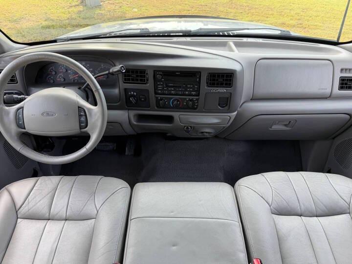 7.3L Power Stroke-Powered 2000 Ford Excursion XLT