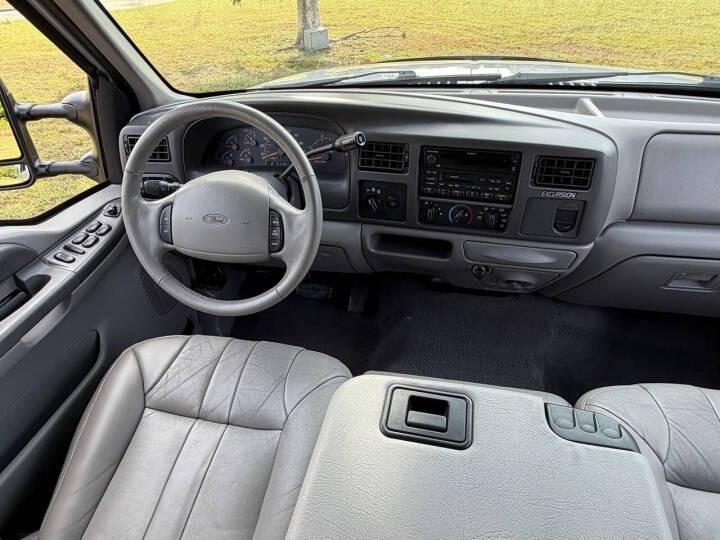 7.3L Power Stroke-Powered 2000 Ford Excursion XLT