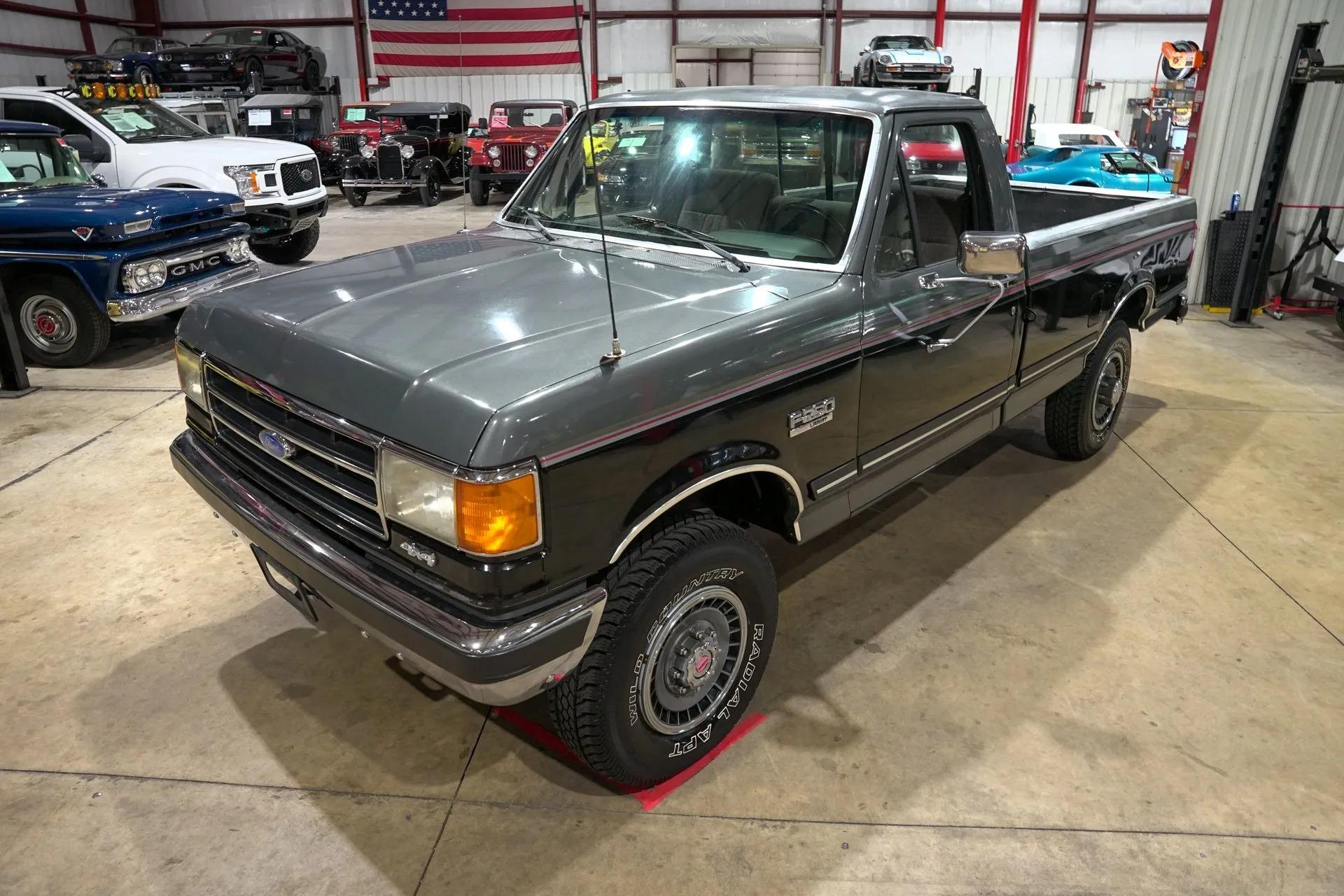 1990 Ford F-250 XLT Lariat
