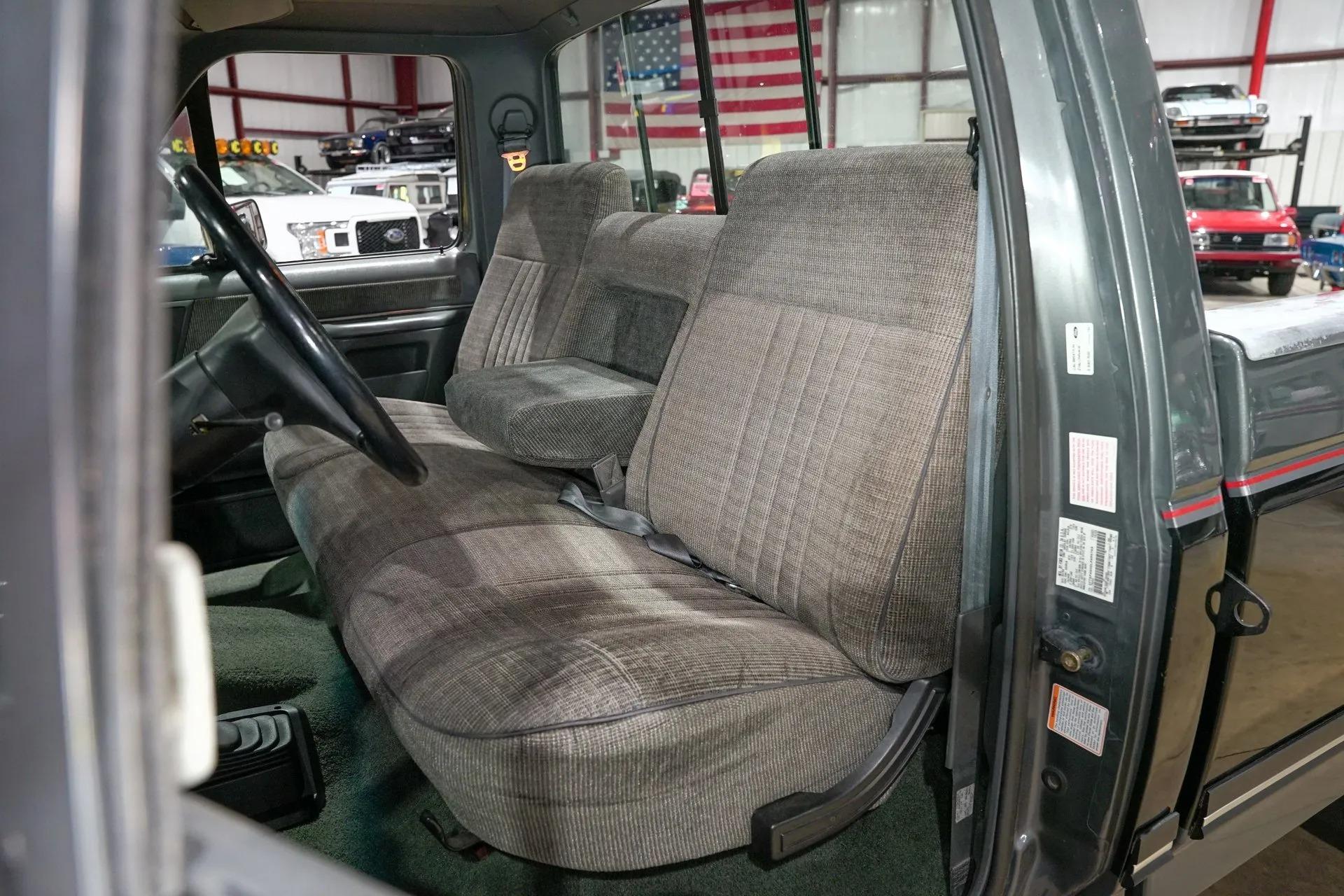 1990 Ford F-250 XLT Lariat