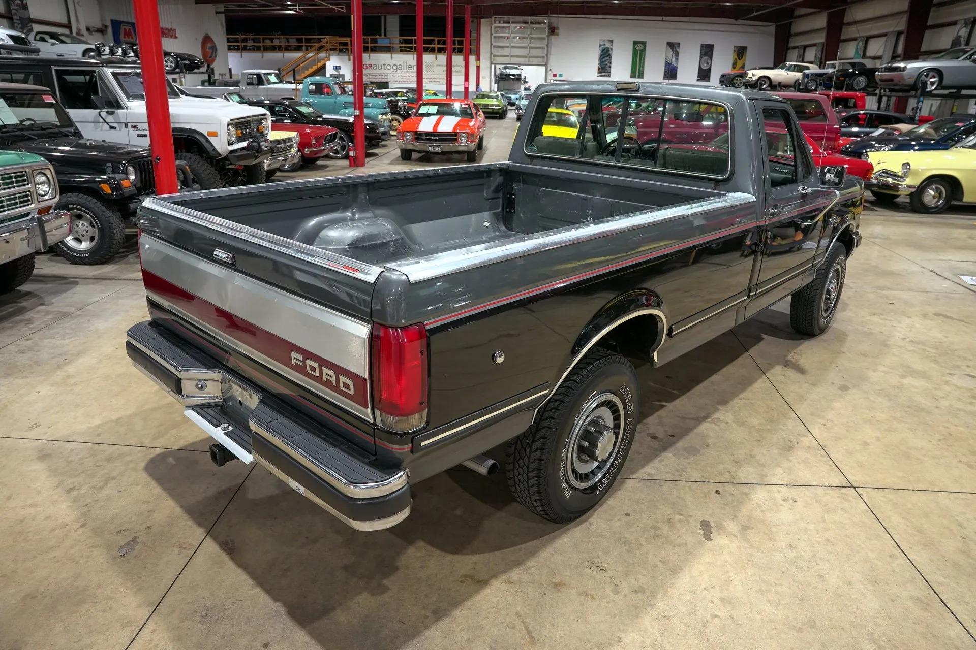 1990 Ford F-250 XLT Lariat