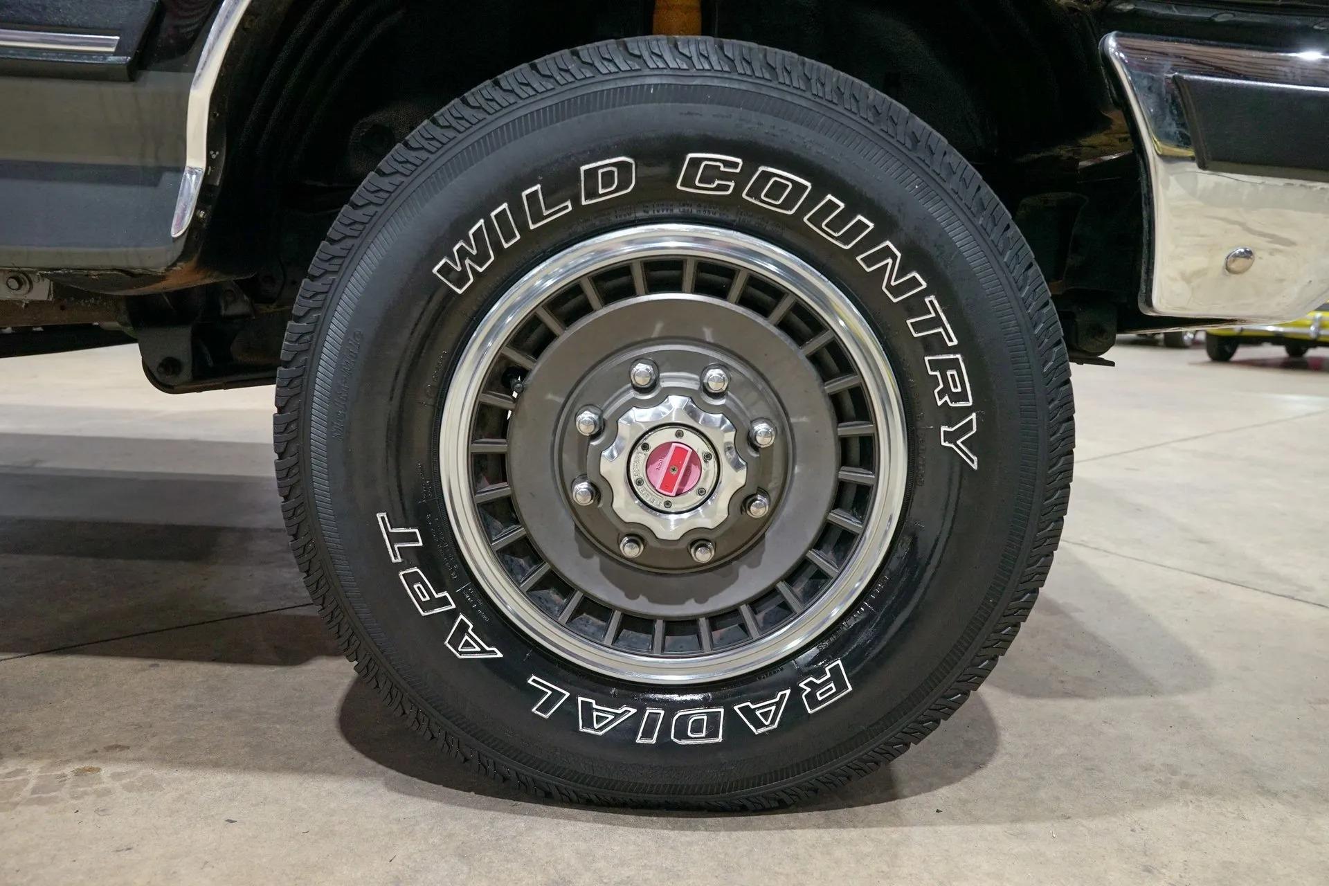 1990 Ford F-250 XLT Lariat