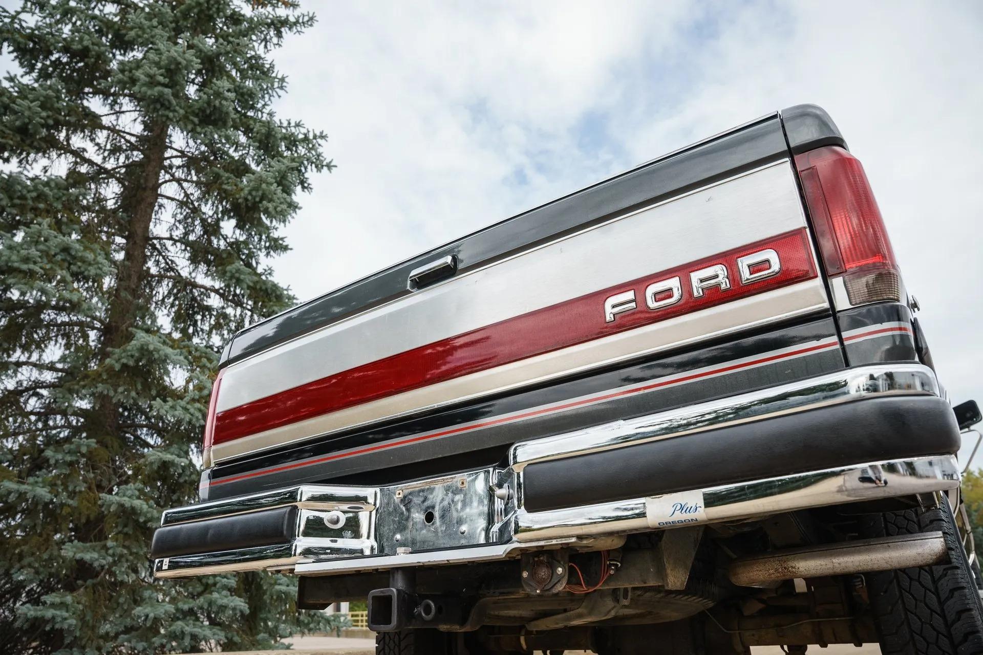 1990 Ford F-250 XLT Lariat