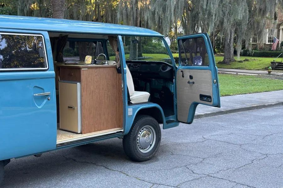 1974 Volkswagen Type 2 Kombi