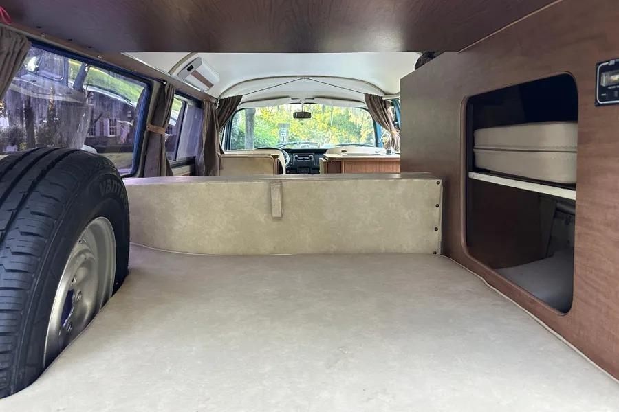 1974 Volkswagen Type 2 Kombi