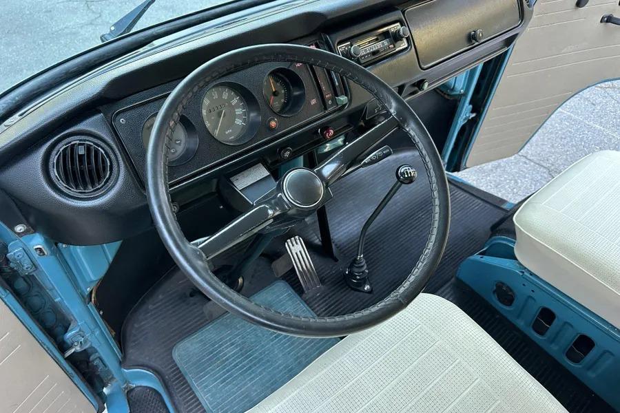 1974 Volkswagen Type 2 Kombi