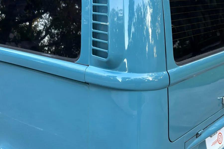 1974 Volkswagen Type 2 Kombi