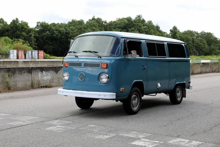 1974 Volkswagen Type 2 Kombi