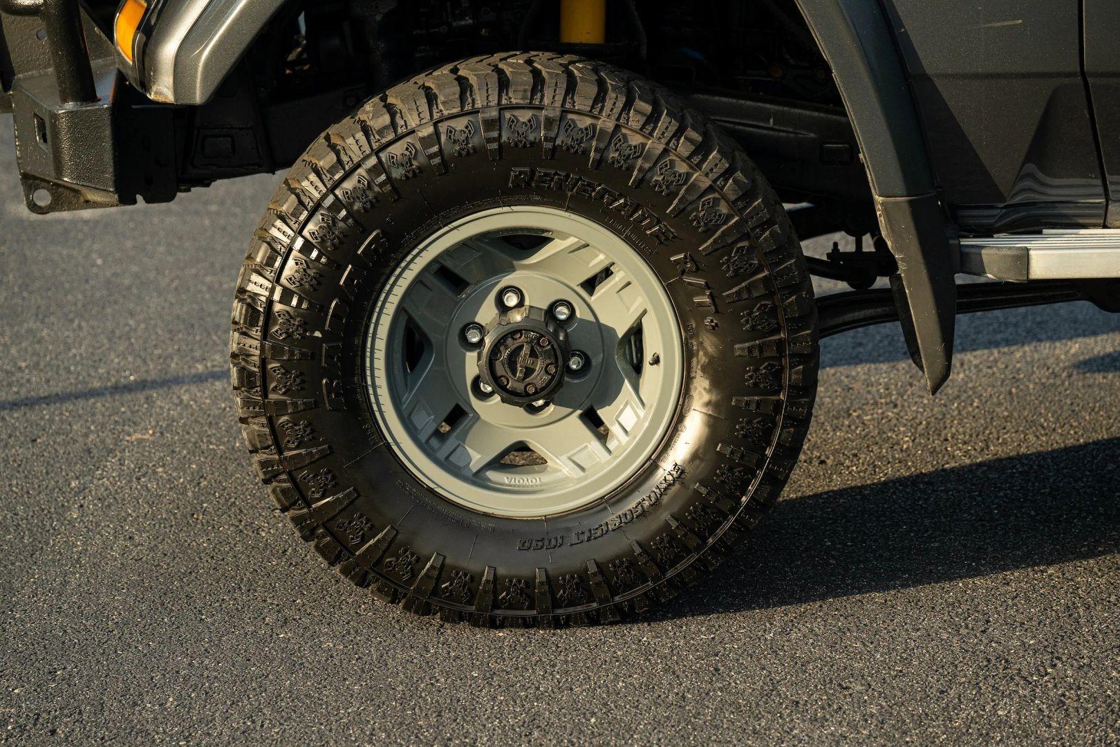 1994 Toyota Land Cruiser KZJ77