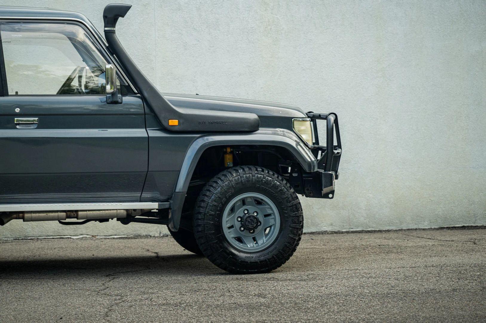 1994 Toyota Land Cruiser KZJ77