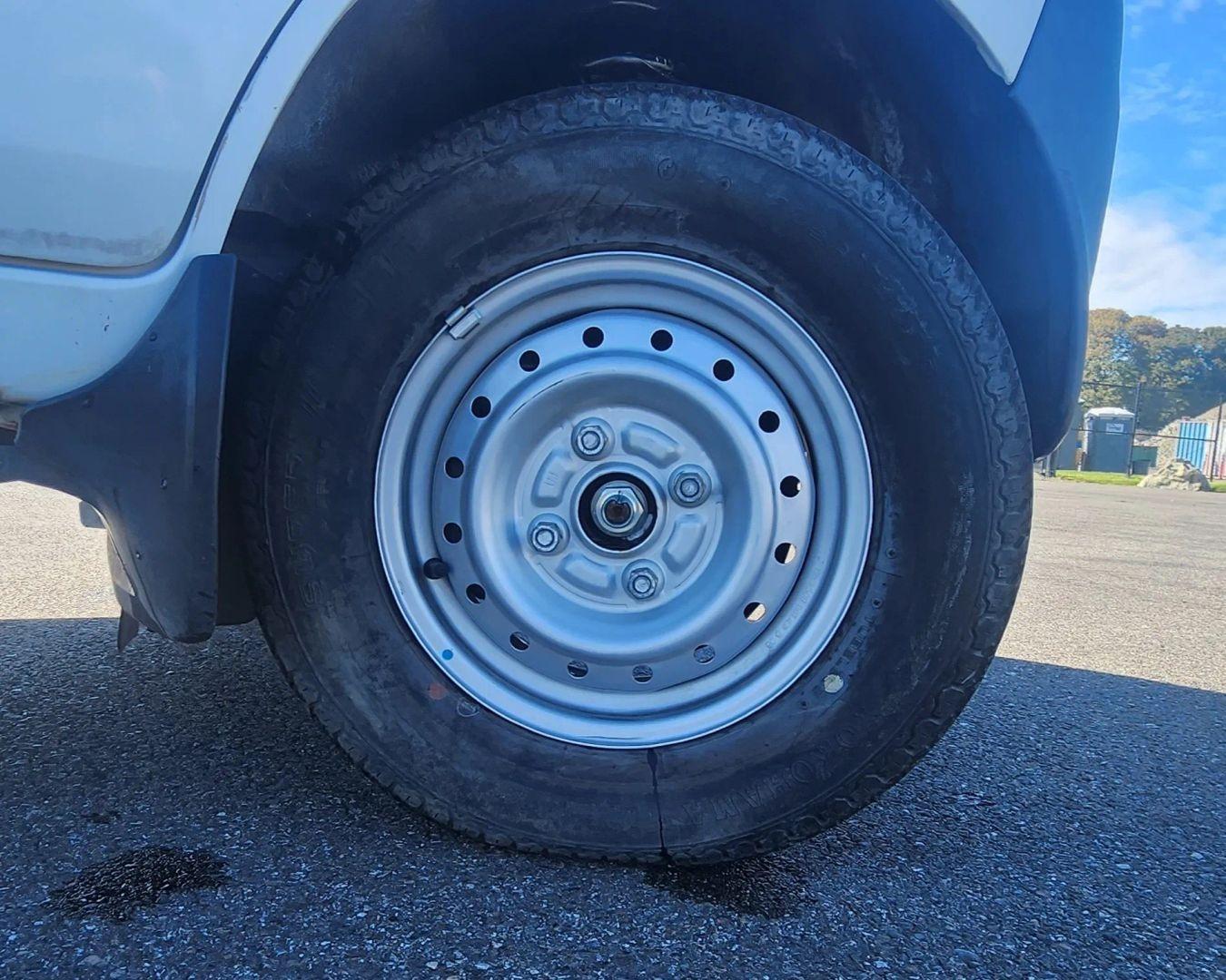 1999 Suzuki Carry Dump