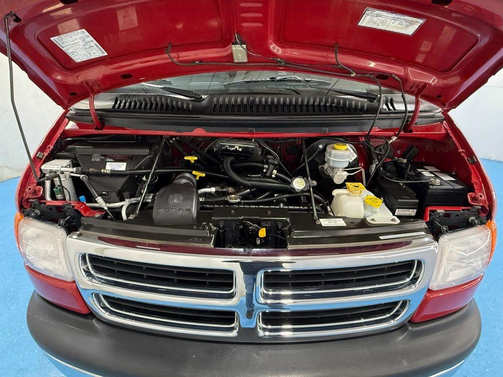 2001 Dodge Ram 1500 Starcraft Van