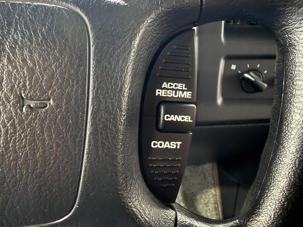 2001 Dodge Ram 1500 Starcraft Van