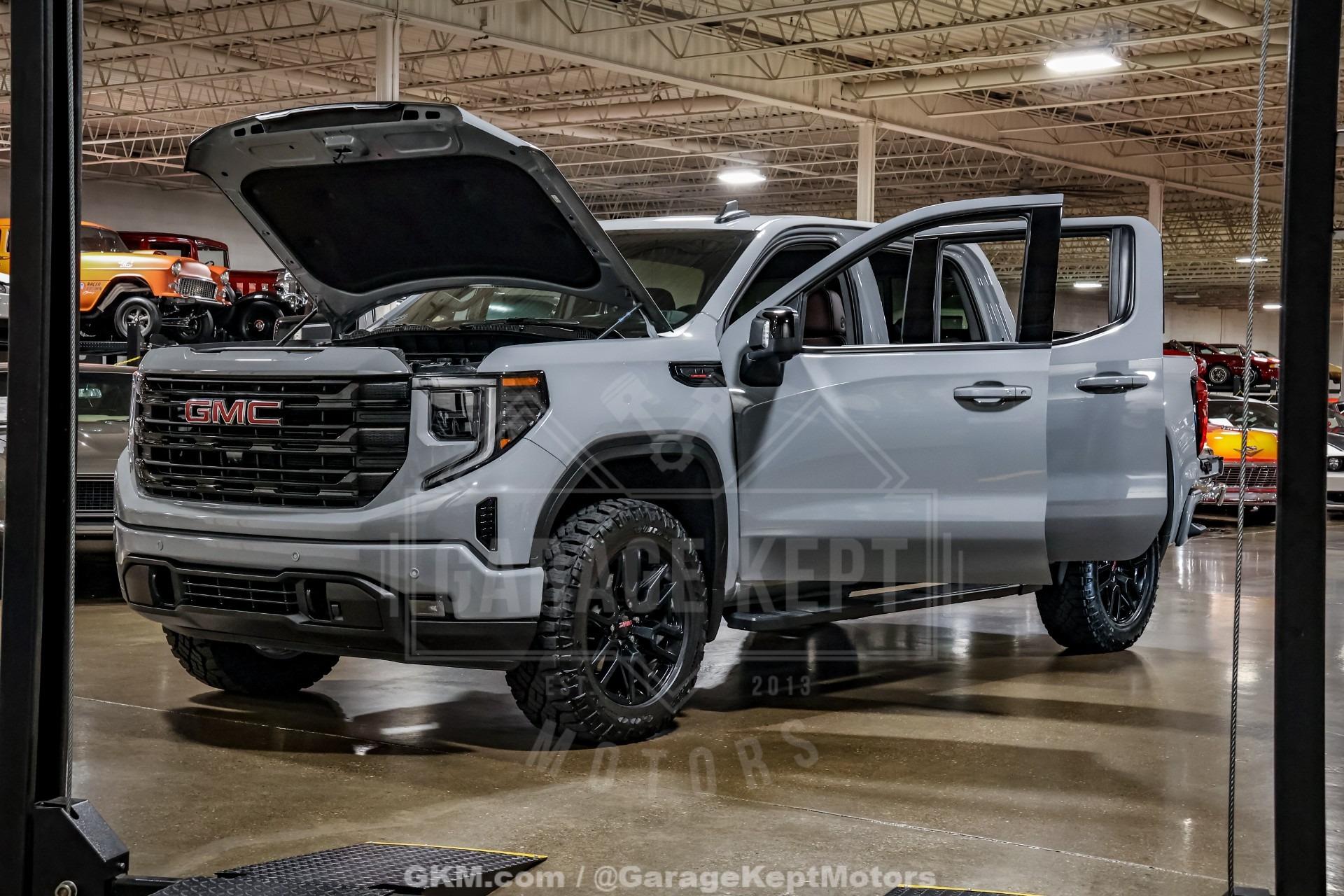 2024 GMC Sierra 1500 Elevation