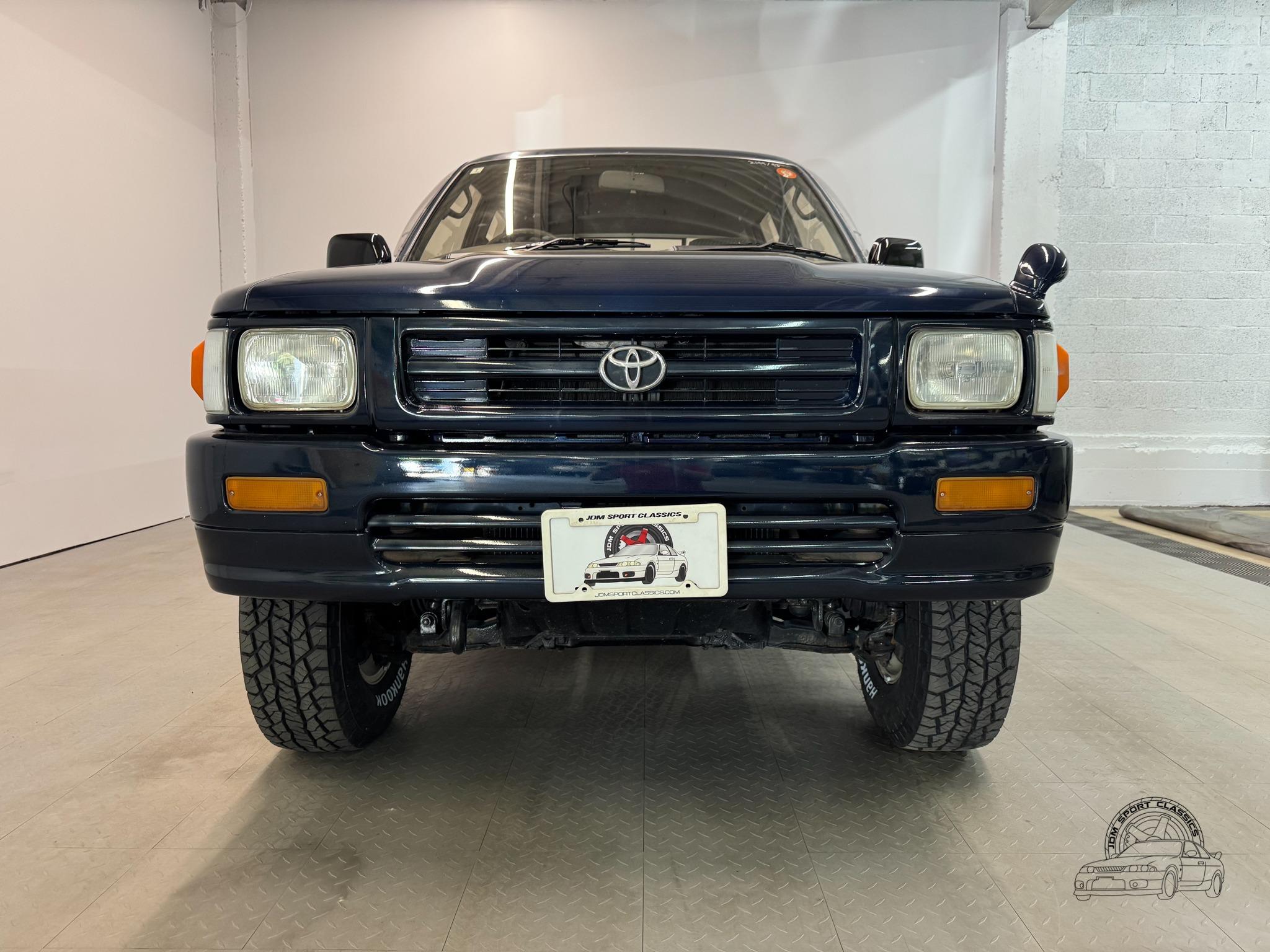 1993 Toyota Hilux Pickup Double Cab SSR-X - 5