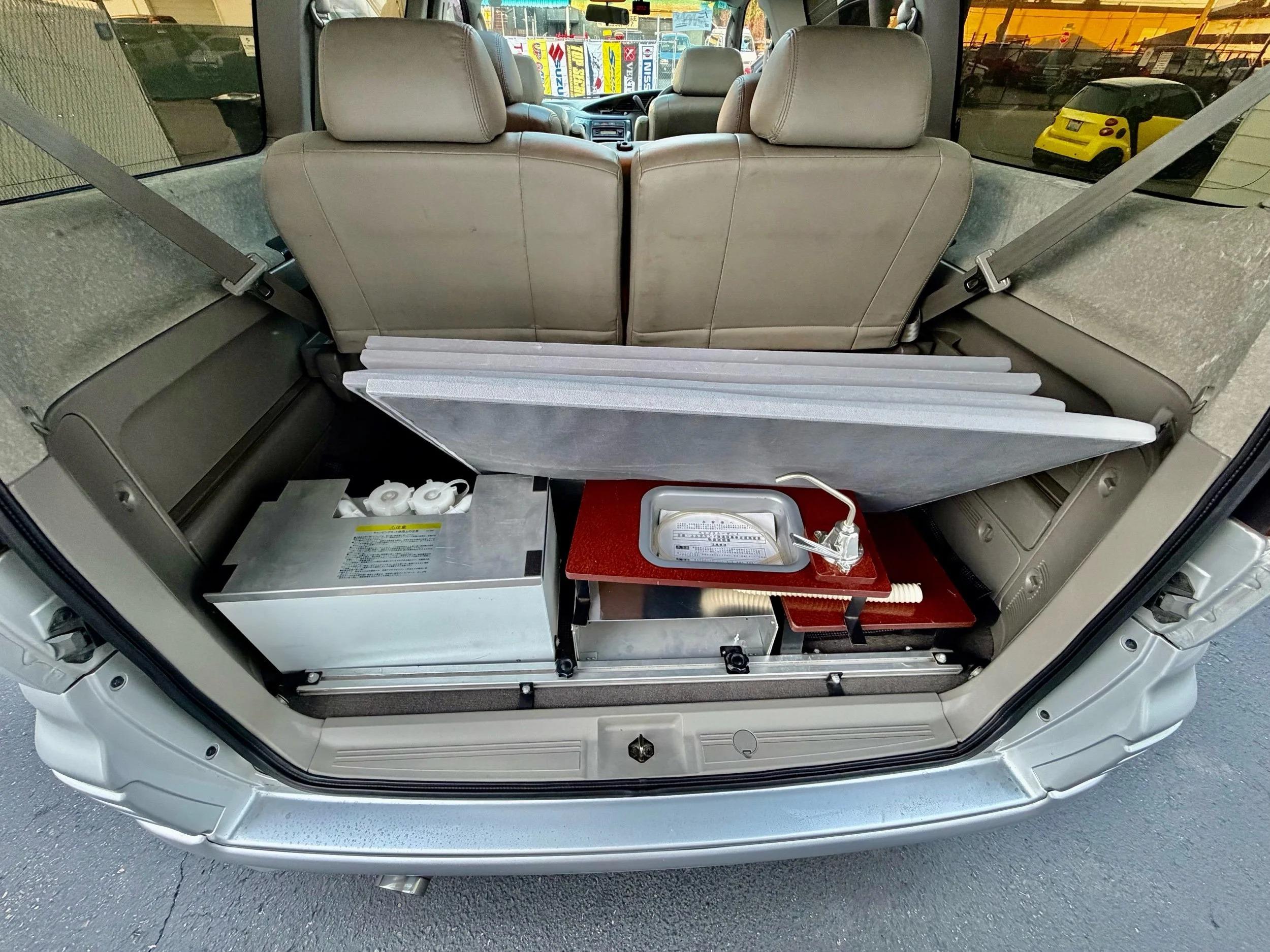 1998 Nissan Elgrand